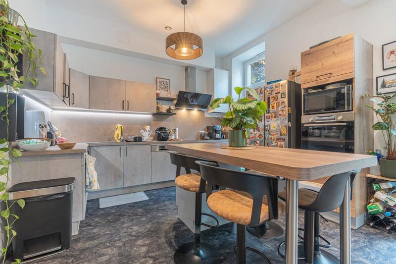 Appartement - 82 m² - 3 pièces