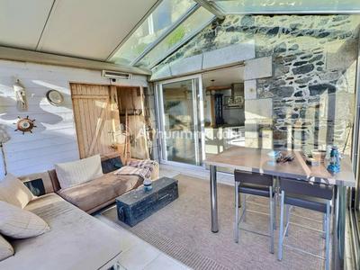 Maison - 168 m² - 6 pièces