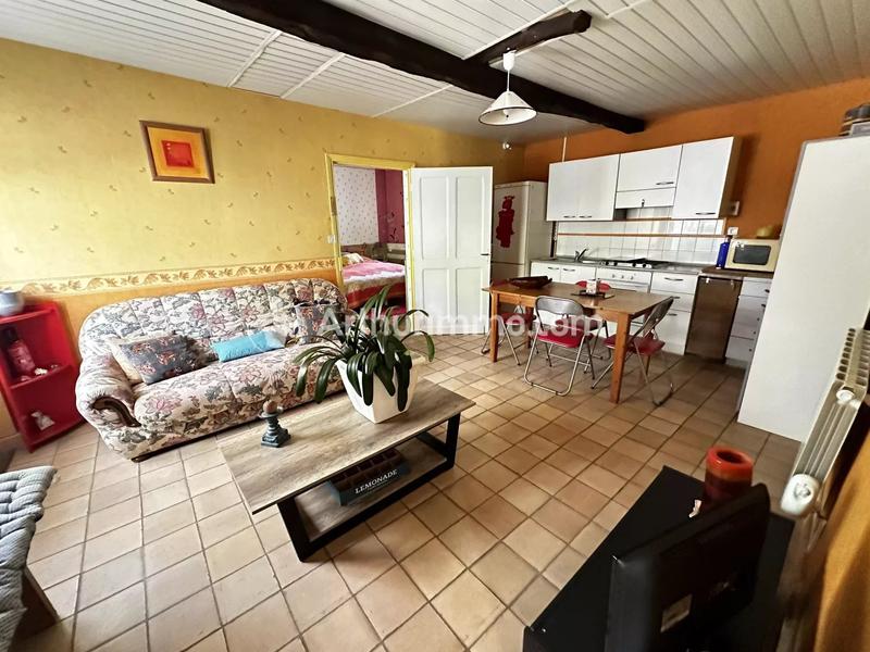 Maison - 210 m² - 6 pièces