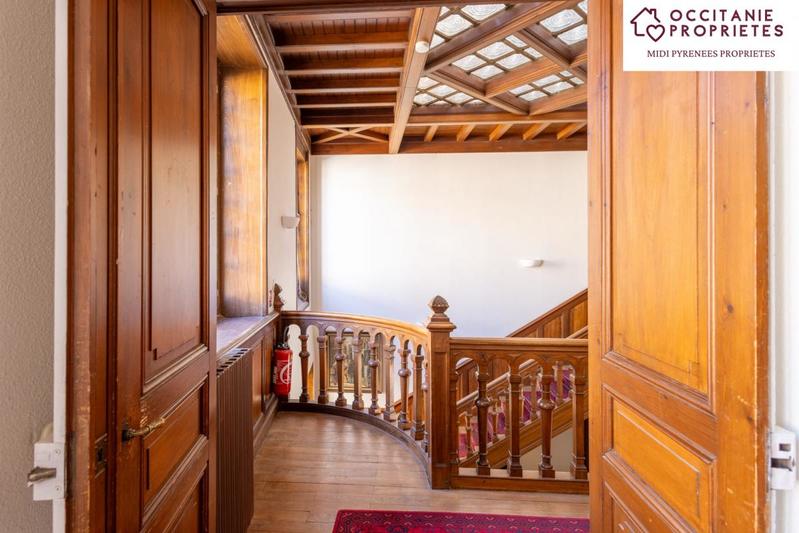 Maison de maîtres - 540 m² - 13 pièces