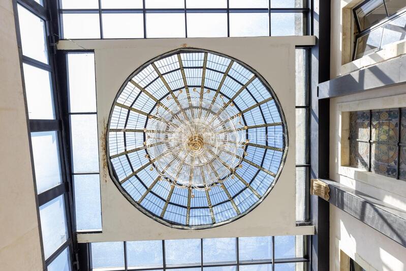 Immeuble - 600 m² - 14 pièces