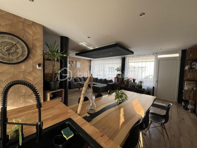 Maison - 120 m² - 6 pièces