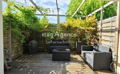 Maison traditionnelle - 212 m² - 8 pièces