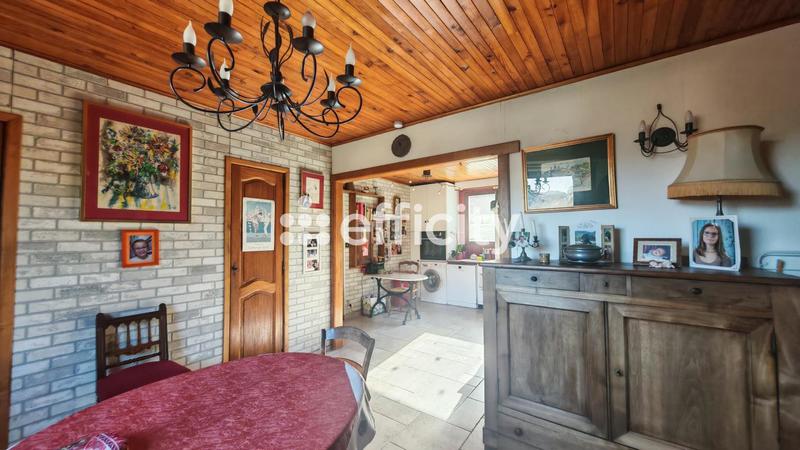 Maison traditionnelle - 162 m² - 5 pièces