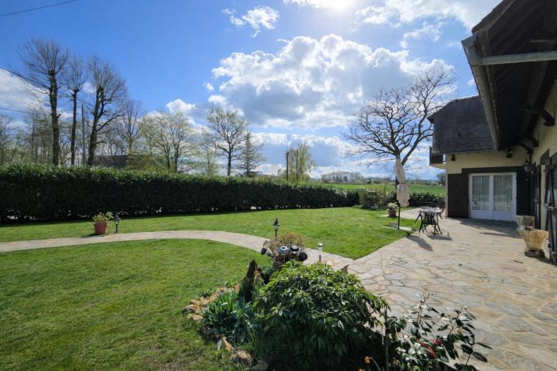 Maison - 200 m² - 6 pièces