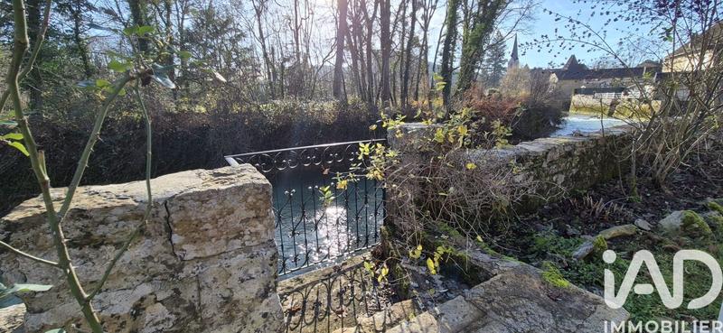 Maison - 400 m² - 17 pièces