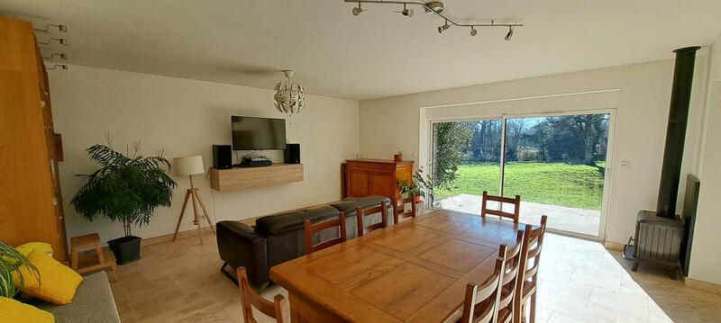 Maison - 111 m² - 6 pièces