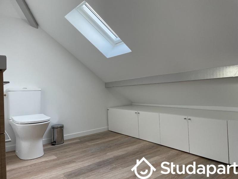 Chambre - 13 m² - 1 pièce