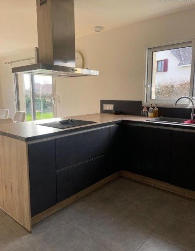 Maison - 102 m² - 4 pièces