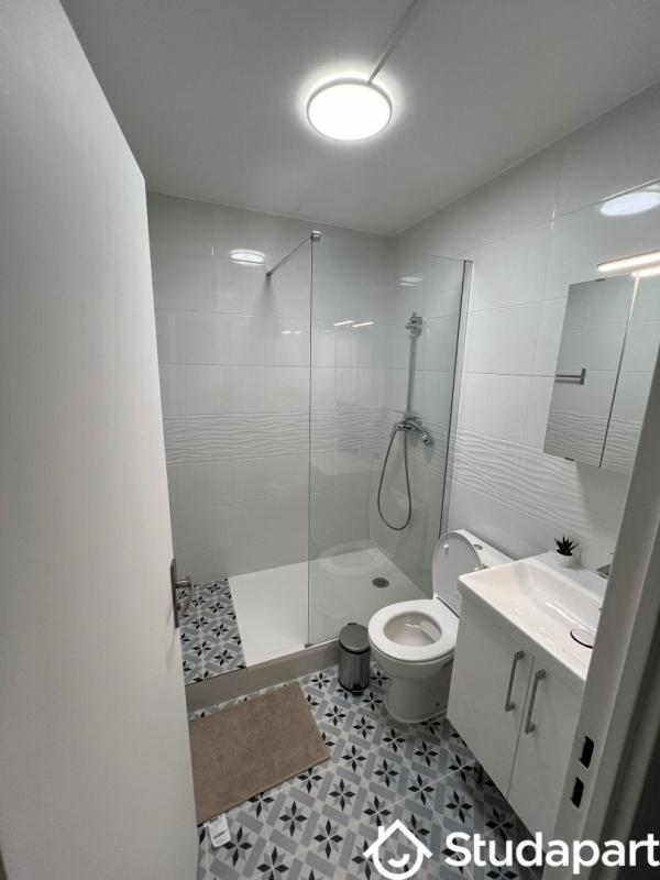 Chambre - 9 m² - 1 pièce