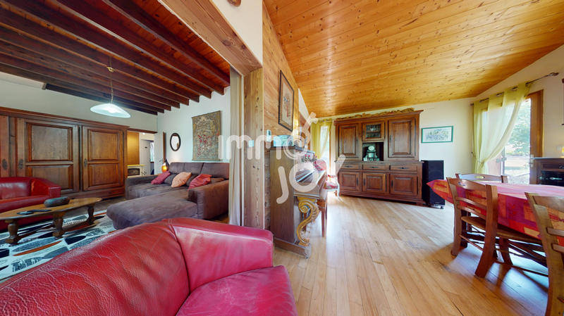 Maison - 93 m² - 4 pièces