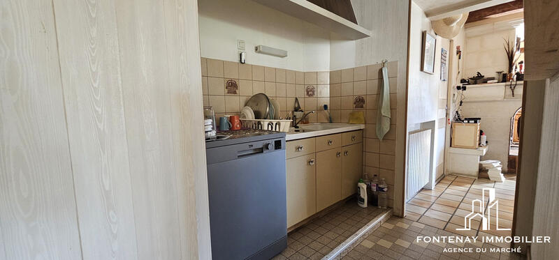 Maison - 177 m² - 9 pièces