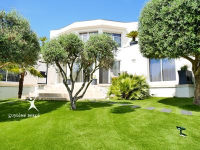 Maison - 153 m² - 4 pièces