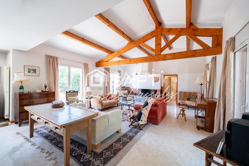 Maison - 190 m² - 5 pièces