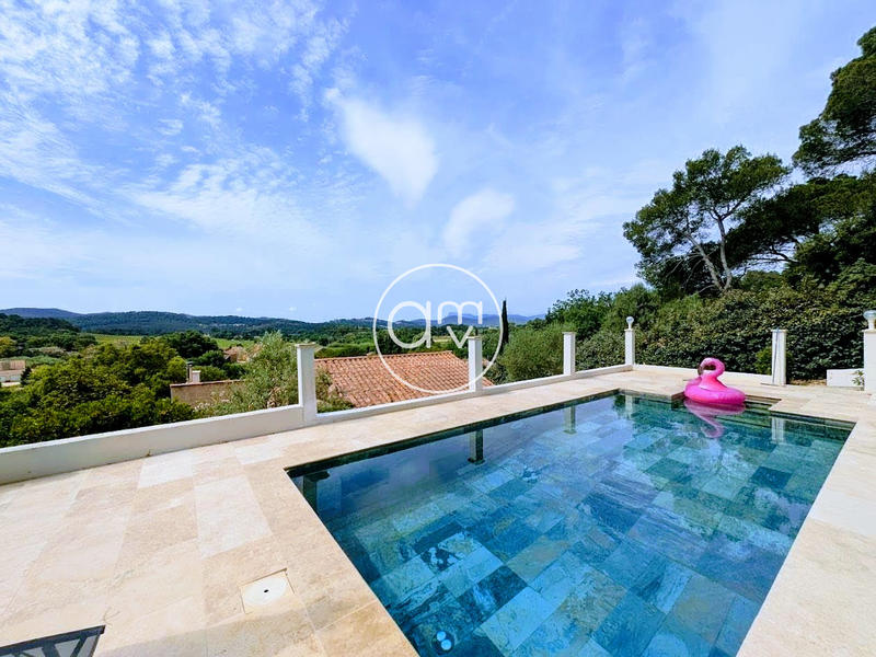 Maison - 91 m² - 4 pièces