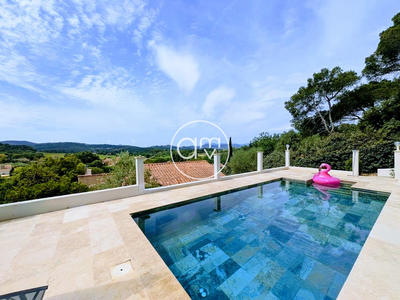 Maison - 91 m² - 4 pièces