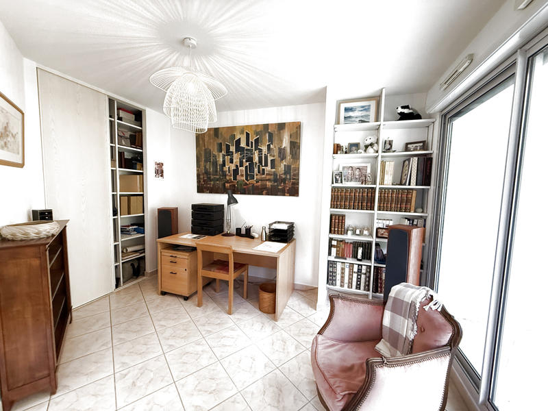 Appartement - 160 m² - 6 pièces