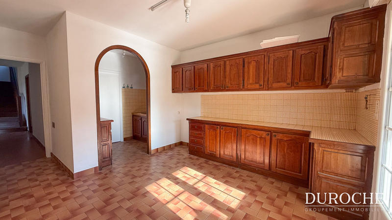 Maison - 208 m² - 7 pièces