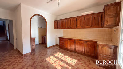 Maison - 208 m² - 7 pièces