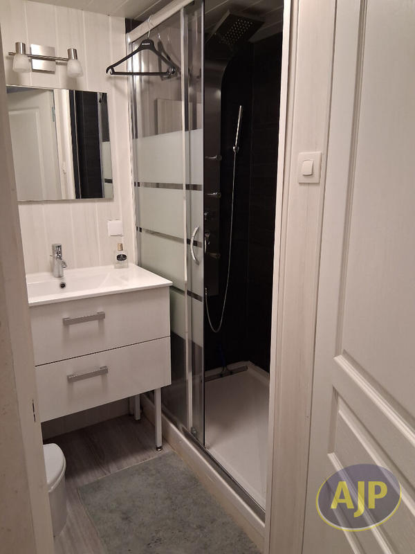 Maison - 83 m² - 5 pièces