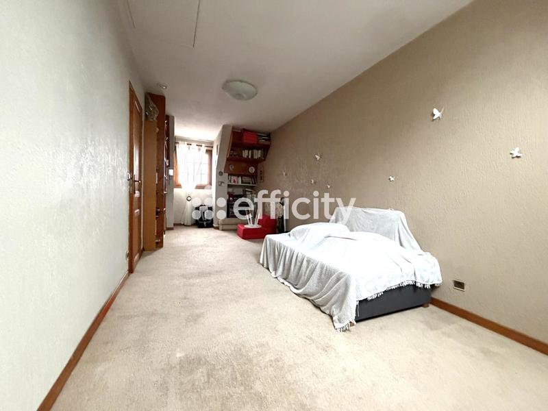 Maison - 149 m² - 6 pièces