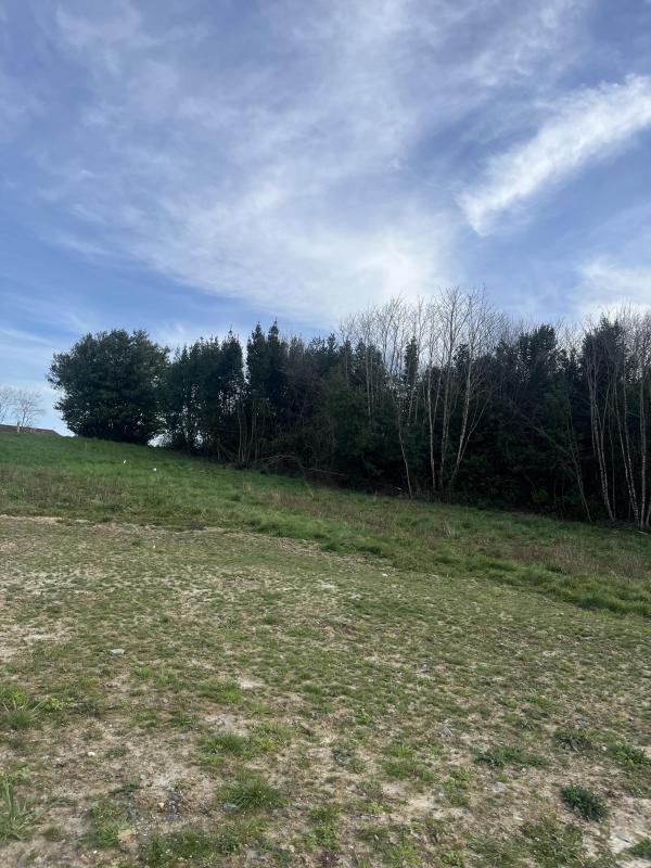 Terrain constructible - 663 m²