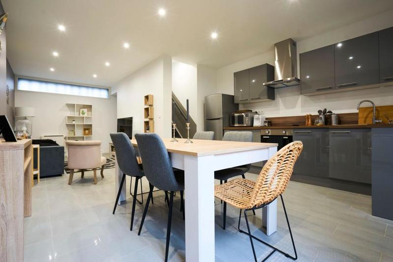 Maison - 111 m² - 6 pièces