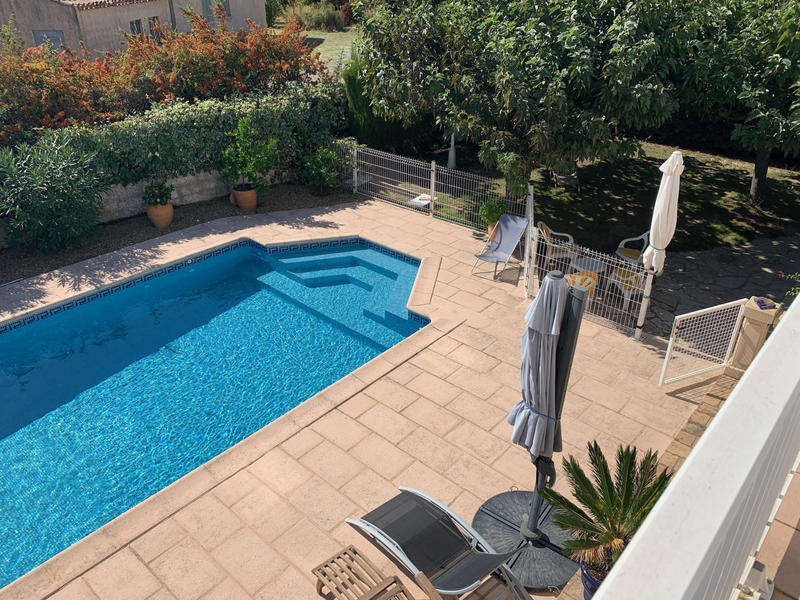 Maison - 222 m² - 6 pièces