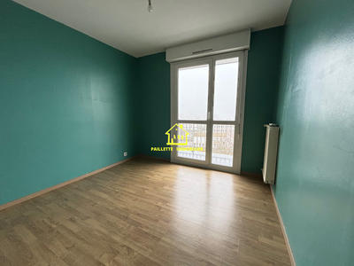 Appartement - 94 m² - 4 pièces