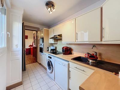 Appartement - 165 m² - 6 pièces