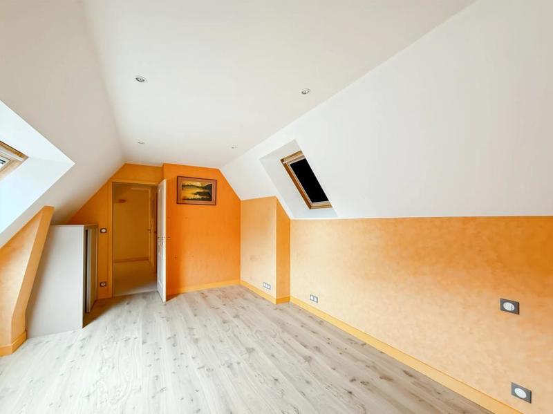 Maison en pierre - 377 m² - 10 pièces