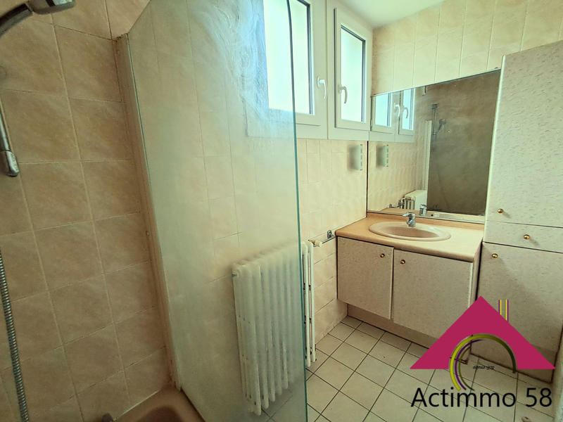 Maison - 203 m² - 10 pièces