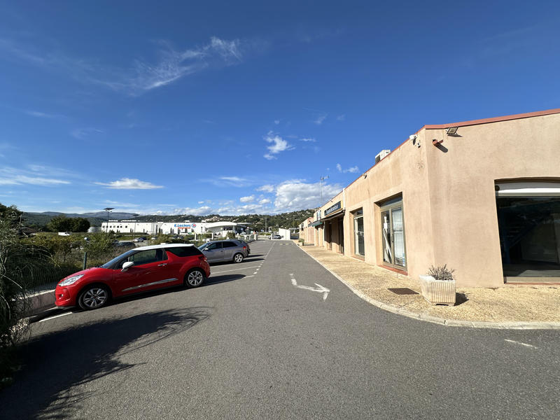 Local commercial - 1 436 m²