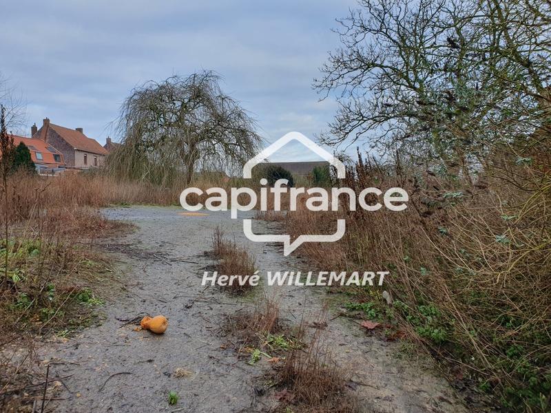 Terrain constructible - 2 048 m²