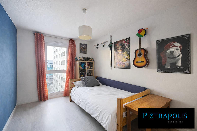 Appartement - 98 m² - 4 pièces