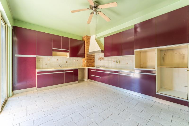 Maison ancienne - 243 m² - 8 pièces