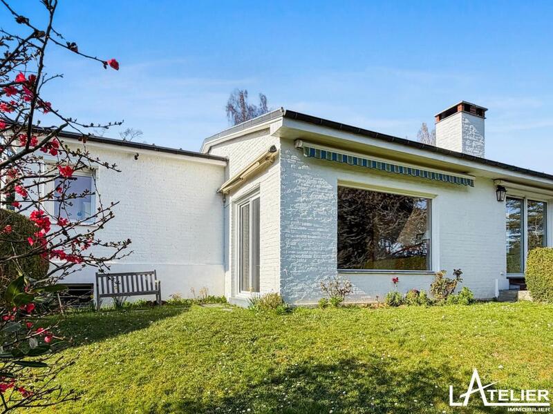 Maison - 209 m² - 8 pièces