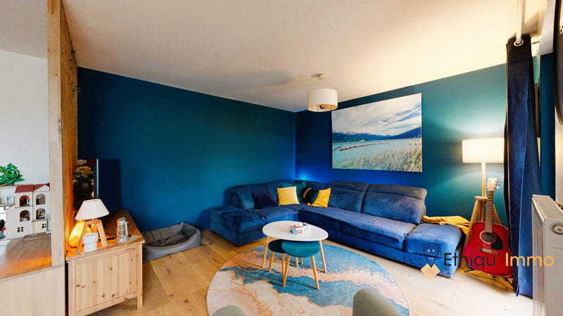 Appartement - 85 m² - 3 pièces