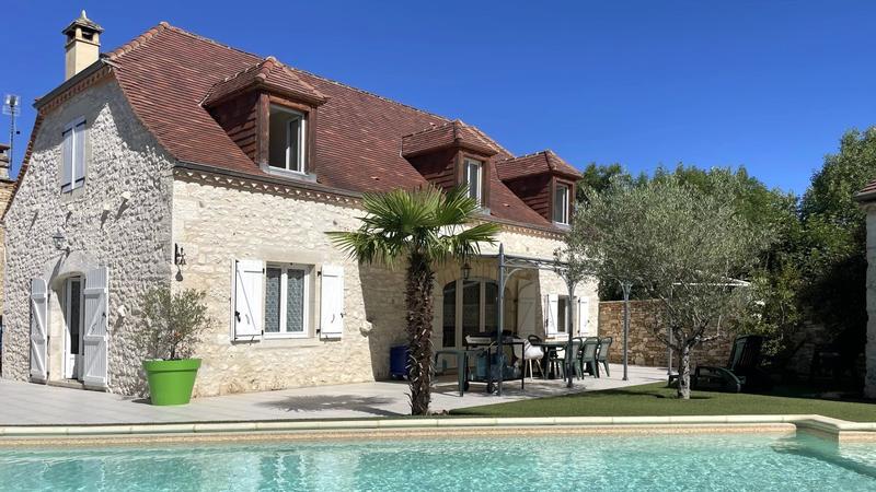 Maison - 120 m² - 6 pièces