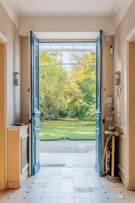 Villa - 360 m² - 12 pièces