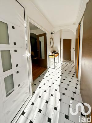 Maison - 161 m² - 8 pièces