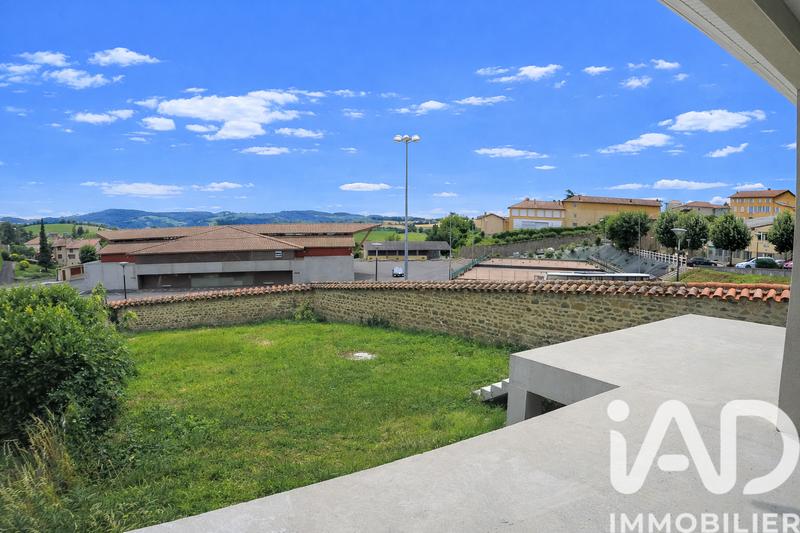 Maison - 104 m² - 4 pièces