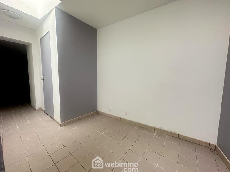 Immeuble - 167 m² - 9 pièces