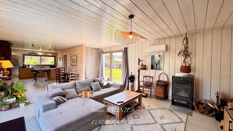 Maison - 180 m² - 7 pièces