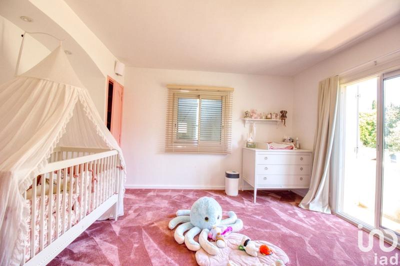 Maison - 264 m² - 8 pièces