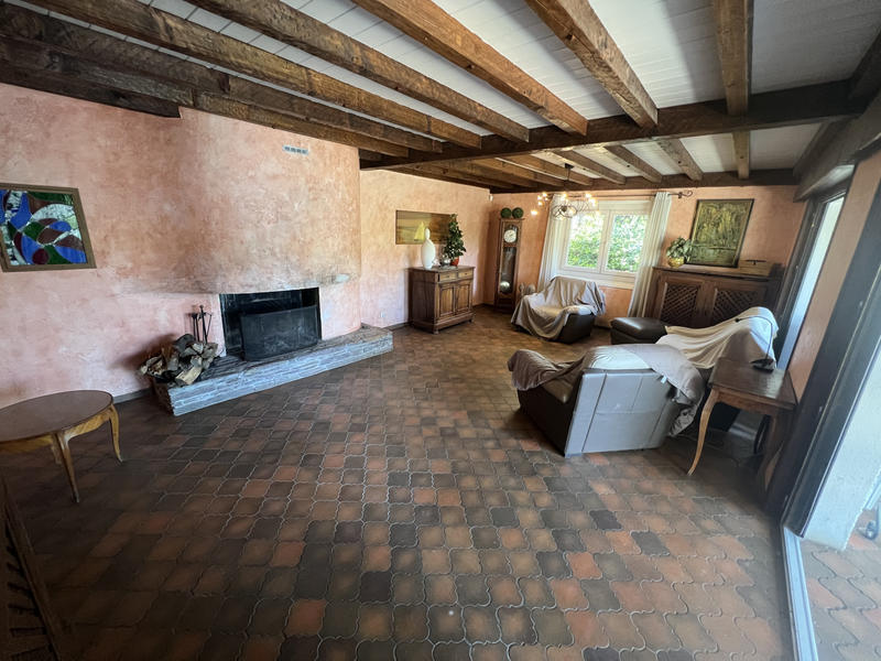 Maison - 237 m² - 8 pièces