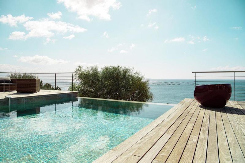 Demeure - 373 m² - 10 pièces