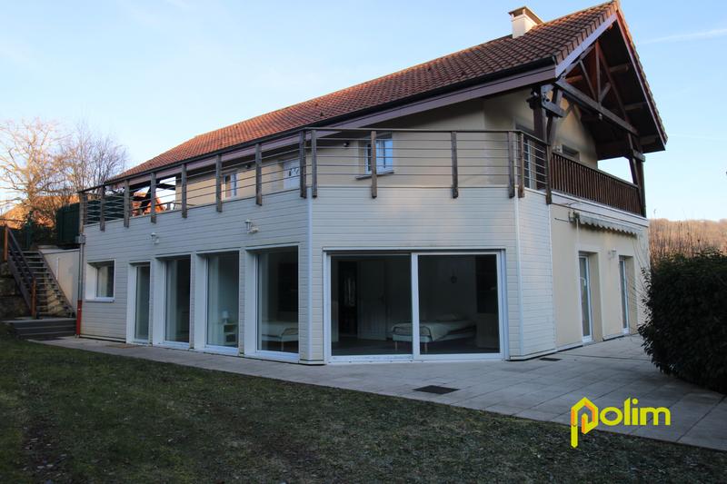 Propriété - 306 m² - 8 pièces