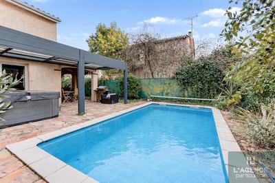 Maison - 159 m² - 5 pièces