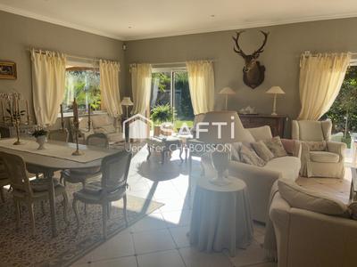 Maison - 163 m² - 4 pièces